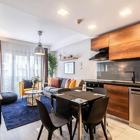 Fully Furnished Flat With Balcony In Sisli * Istanbul