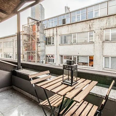 Fully Furnished Flat With Balcony In Sisli Apartment Istanbul