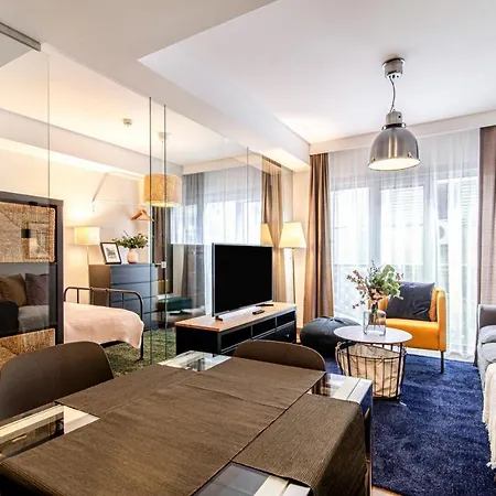 Apartment Fully Furnished Flat With Balcony In Sisli *